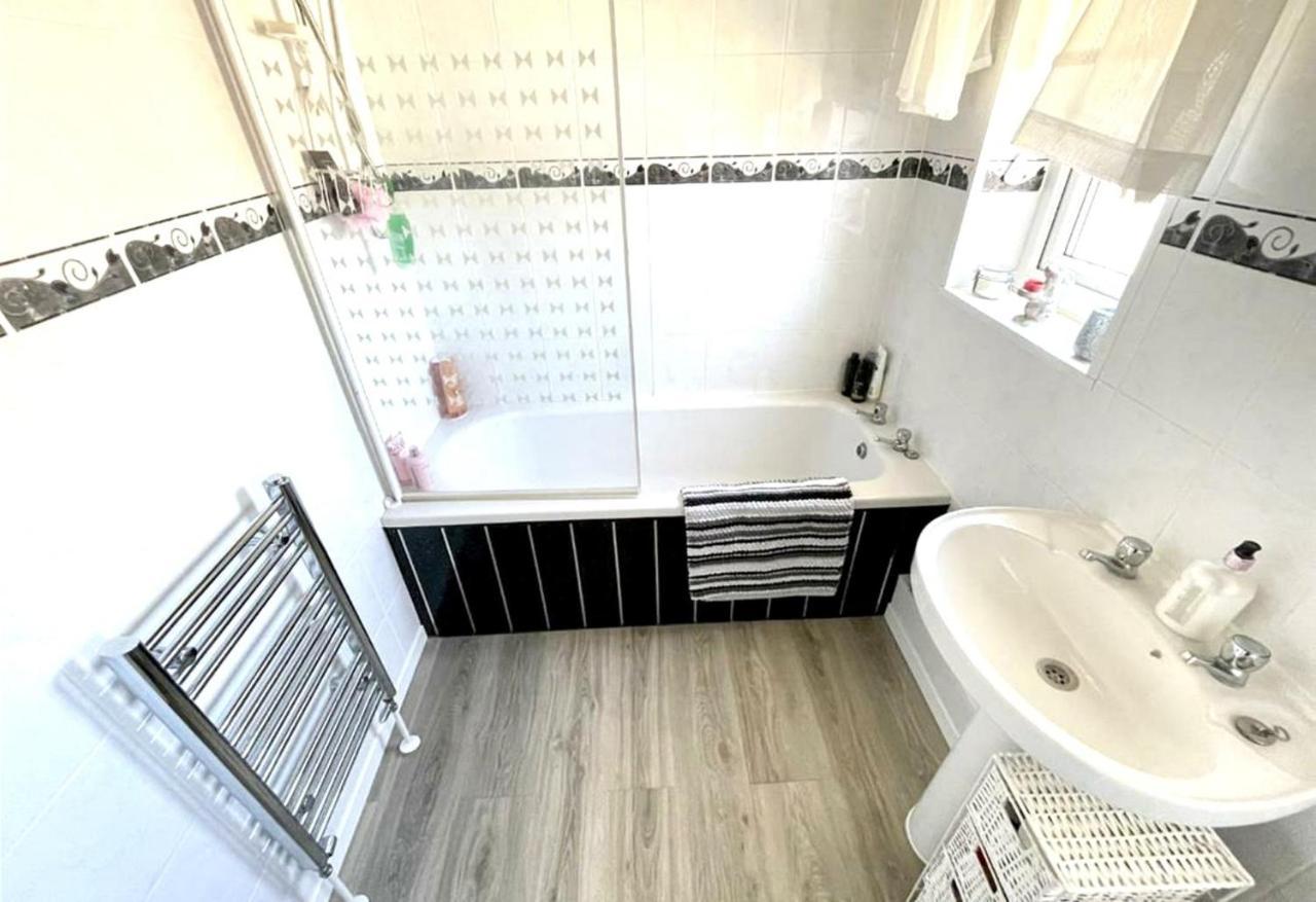 Lovely And Affordable House Closer To The Sea هارتلبول المظهر الخارجي الصورة